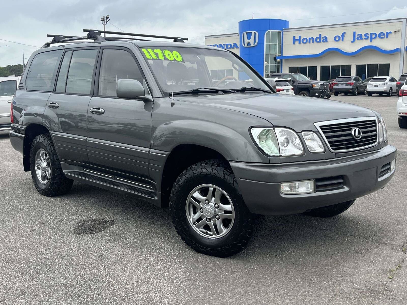 2002 LEXUS LX