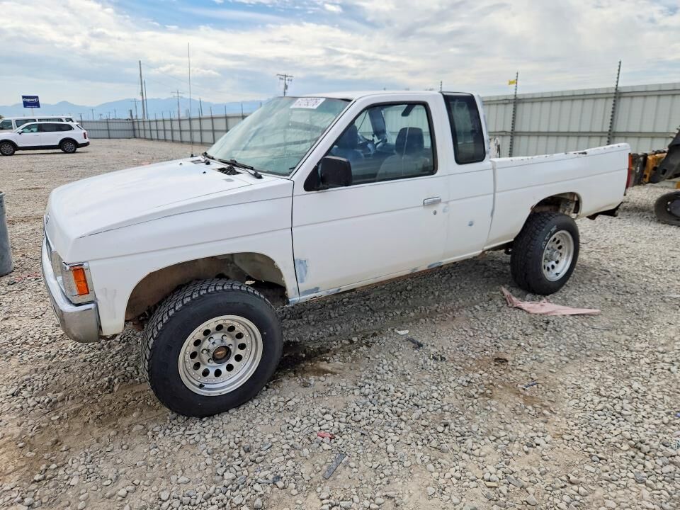 1995 NISSAN Pickup