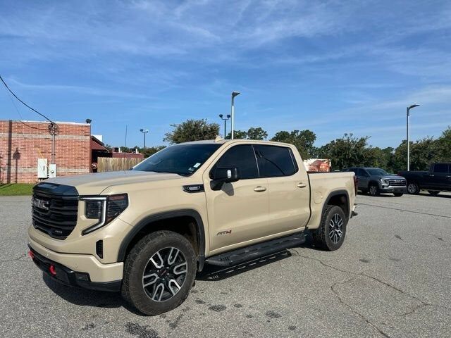 2023 GMC Sierra