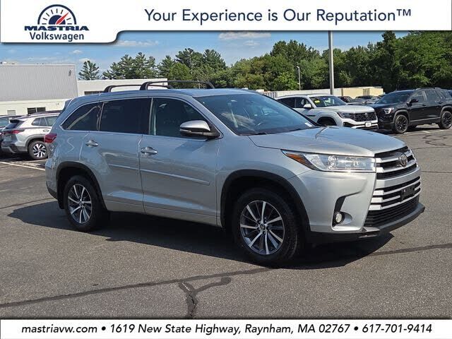 2017 TOYOTA Highlander