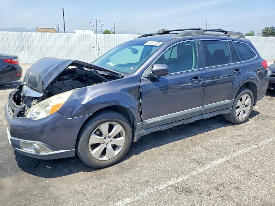 2011 SUBARU Outback
