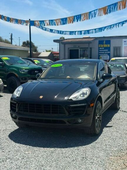2016 PORSCHE Macan