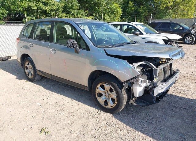 2016 SUBARU Forester