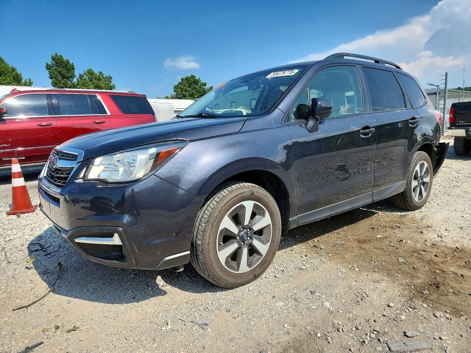 2017 SUBARU Forester