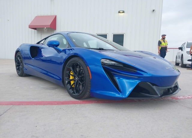 2024 MCLAREN ARTURA