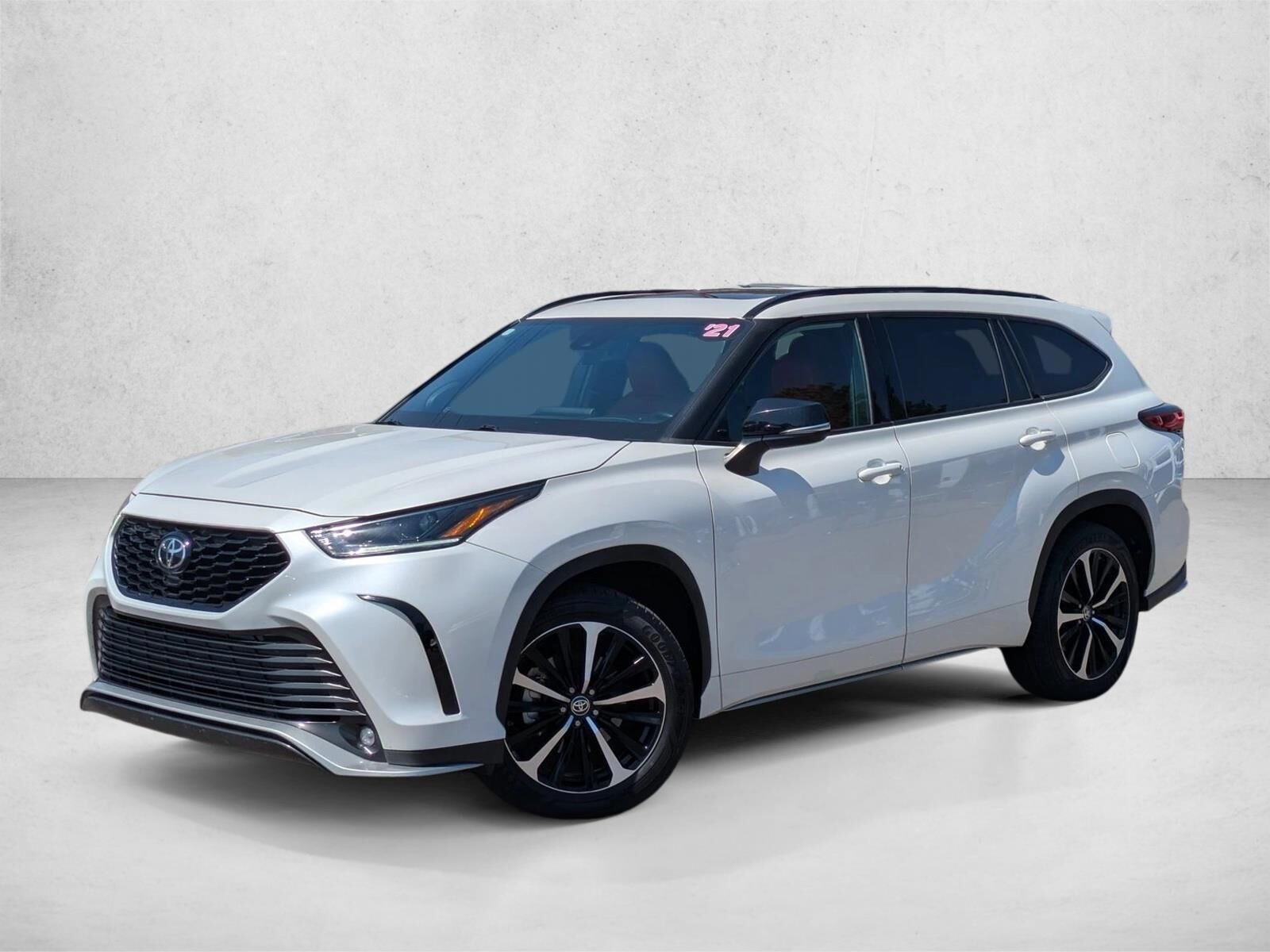 2021 TOYOTA Highlander
