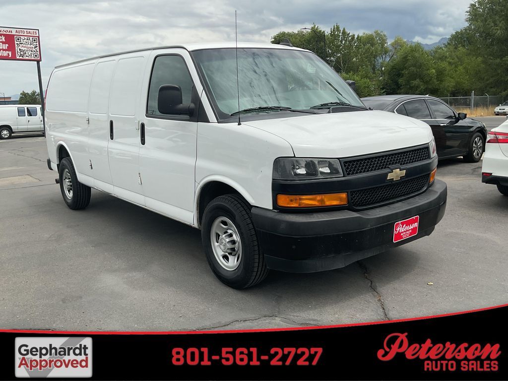 2020 CHEVROLET Express