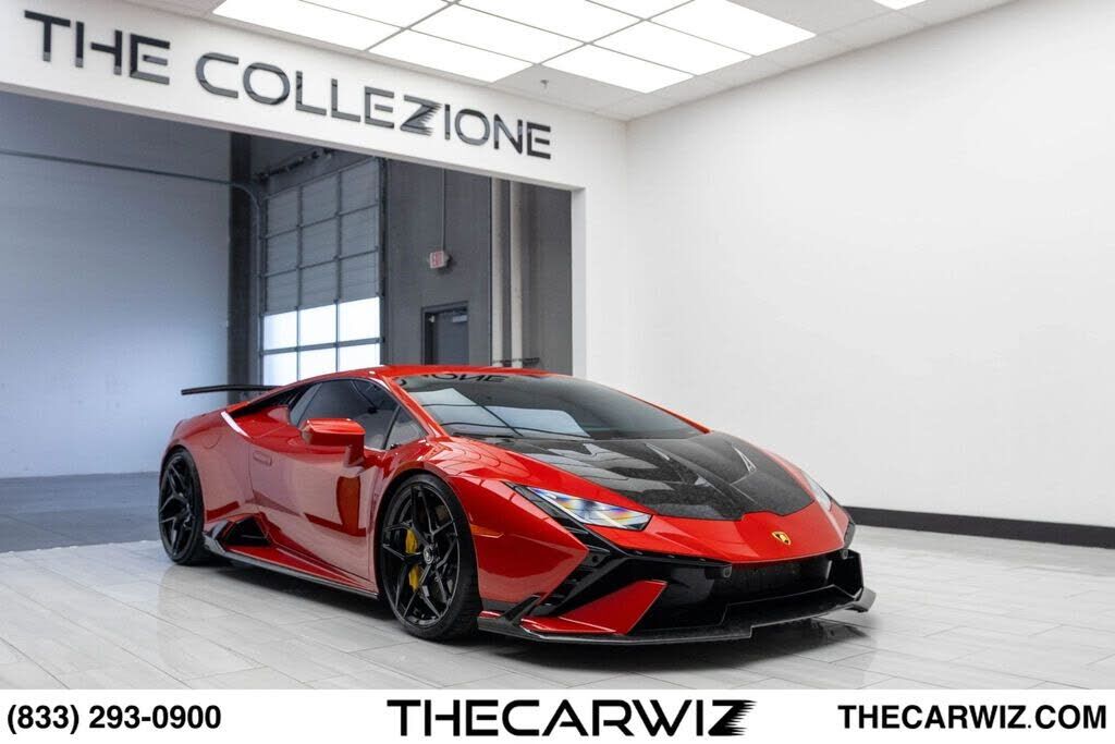 2023 LAMBORGHINI Huracan