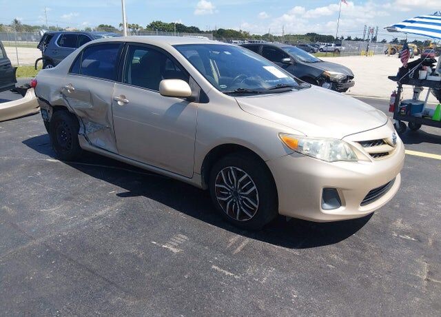 2012 TOYOTA Corolla