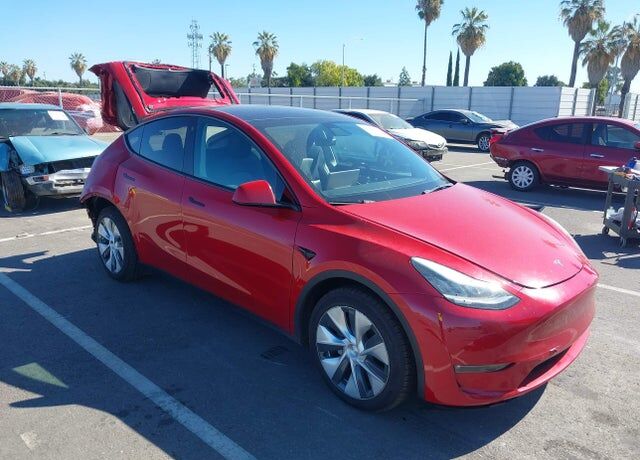 2022 TESLA Model Y