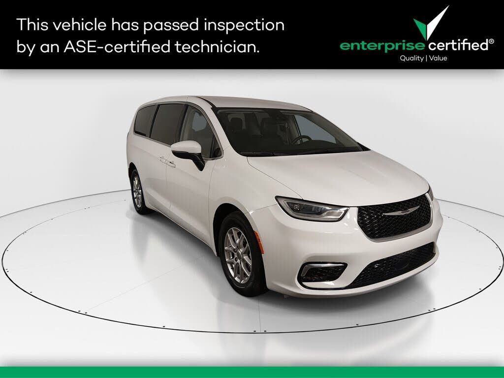 2023 CHRYSLER Pacifica