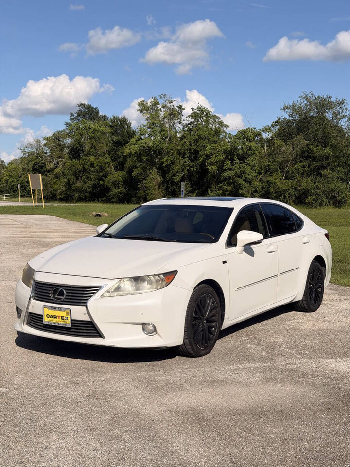 2013 LEXUS ES