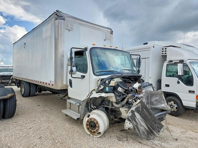 2016 FREIGHTLINER M2