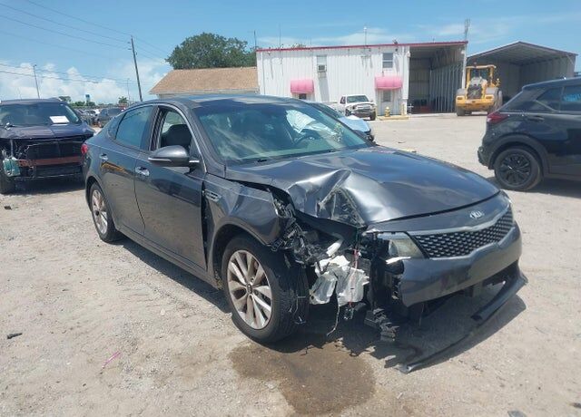 2017 KIA Optima
