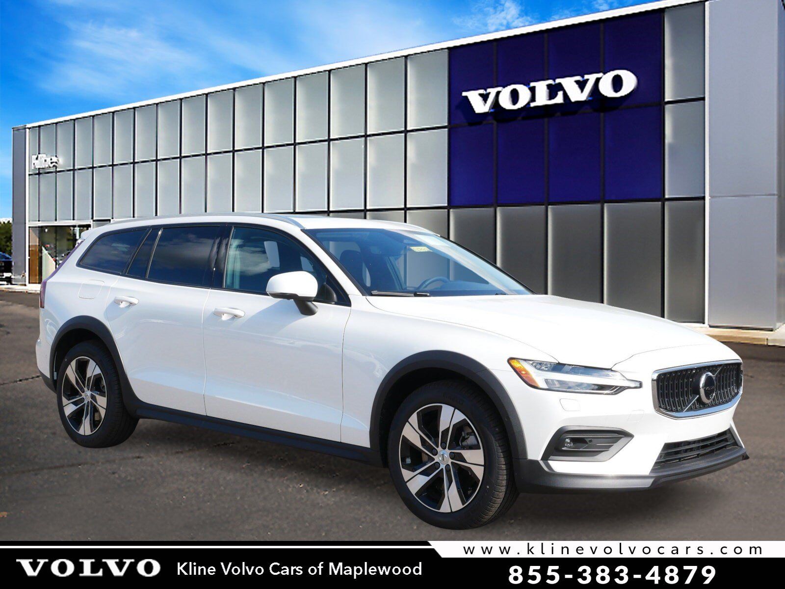2026 VOLVO V60CC