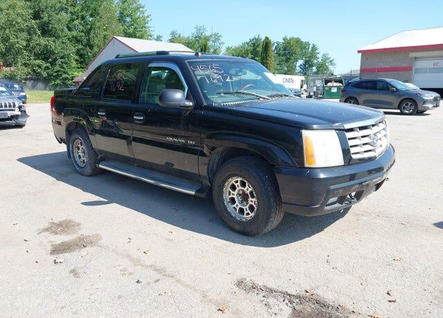 2004 CADILLAC Escalade