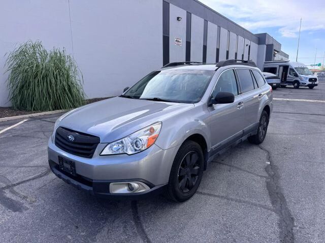 2010 SUBARU Outback