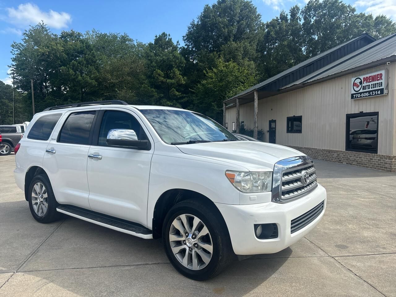 2016 TOYOTA Sequoia