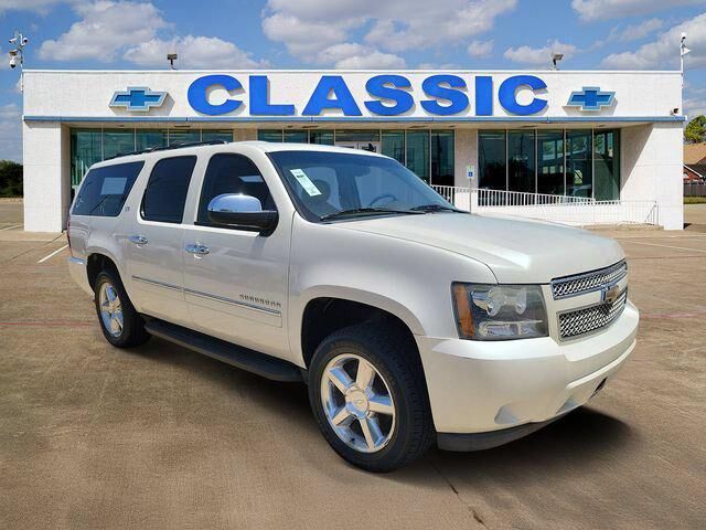 2011 CHEVROLET Suburban