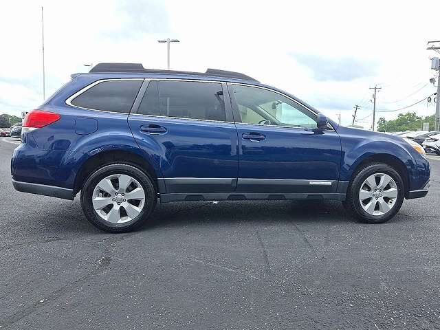 2010 SUBARU Outback