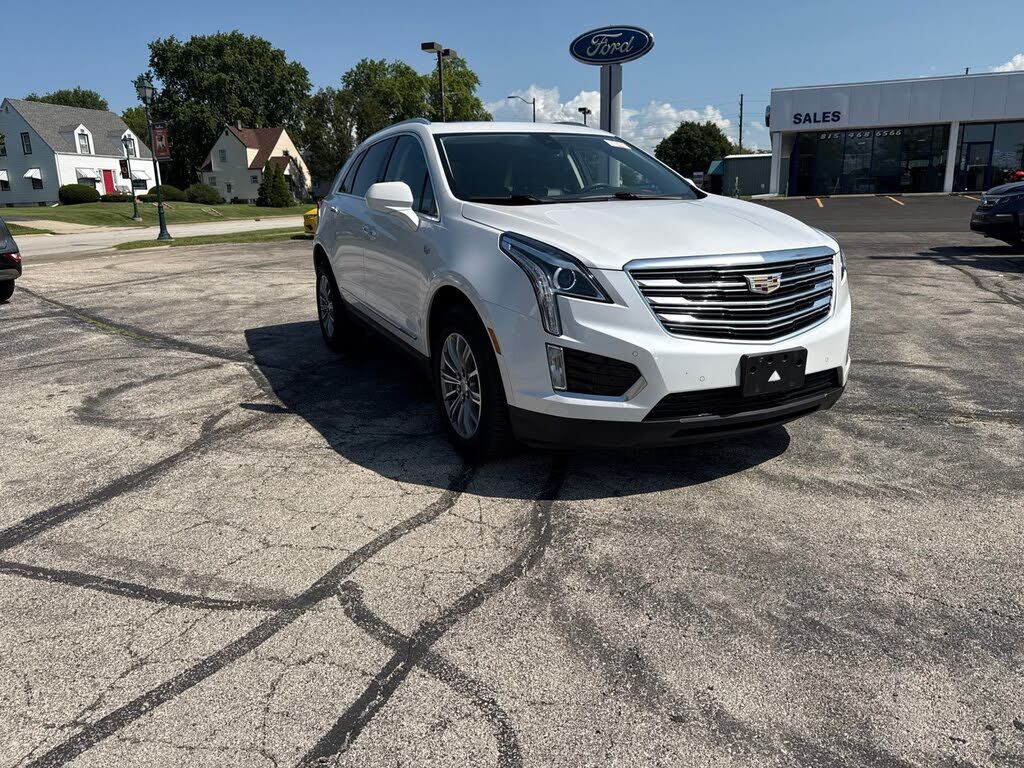 2017 CADILLAC XT5