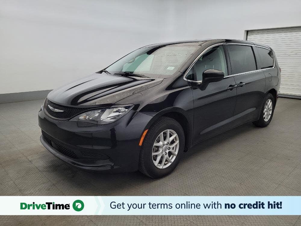 2023 CHRYSLER Voyager