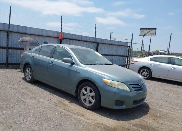 2010 TOYOTA Camry