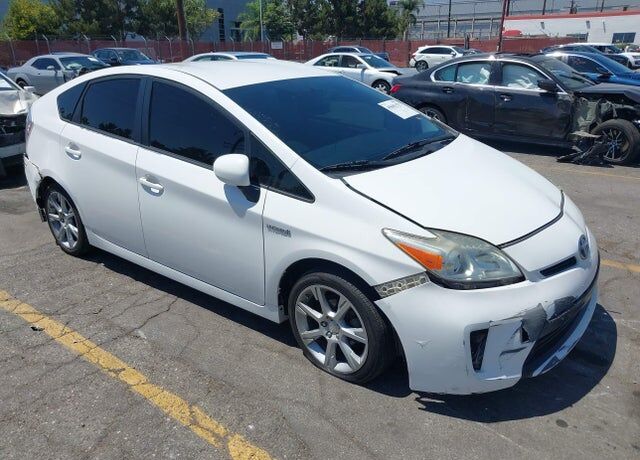2014 TOYOTA PRIUS