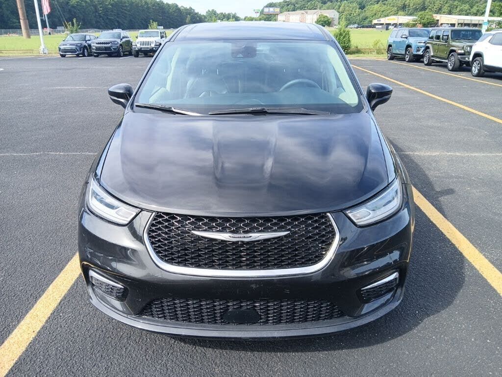 2023 CHRYSLER Pacifica