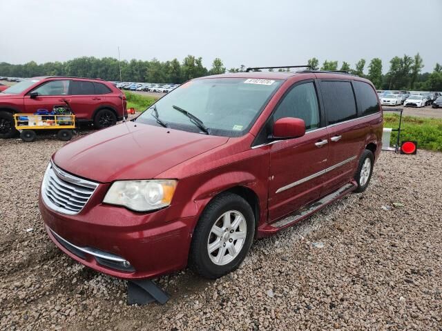 2012 CHRYSLER Town and Country