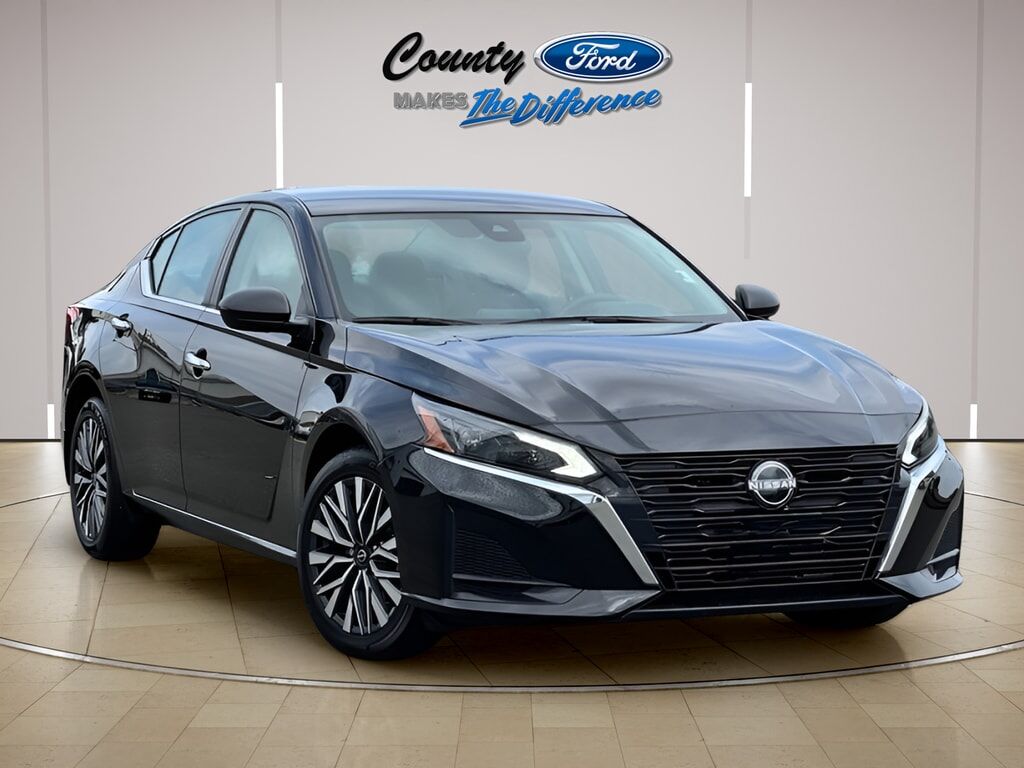 2024 NISSAN Altima