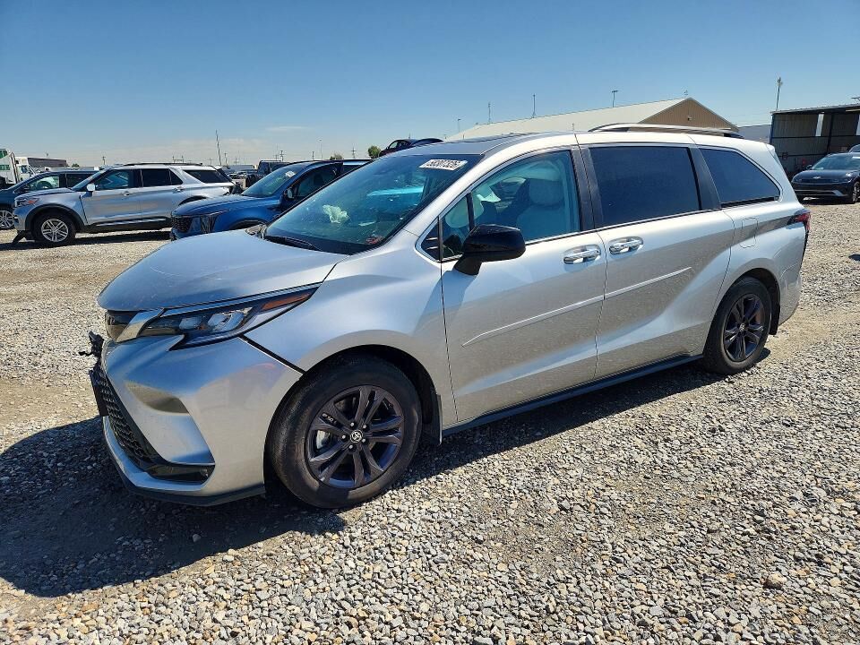 2024 TOYOTA Sienna