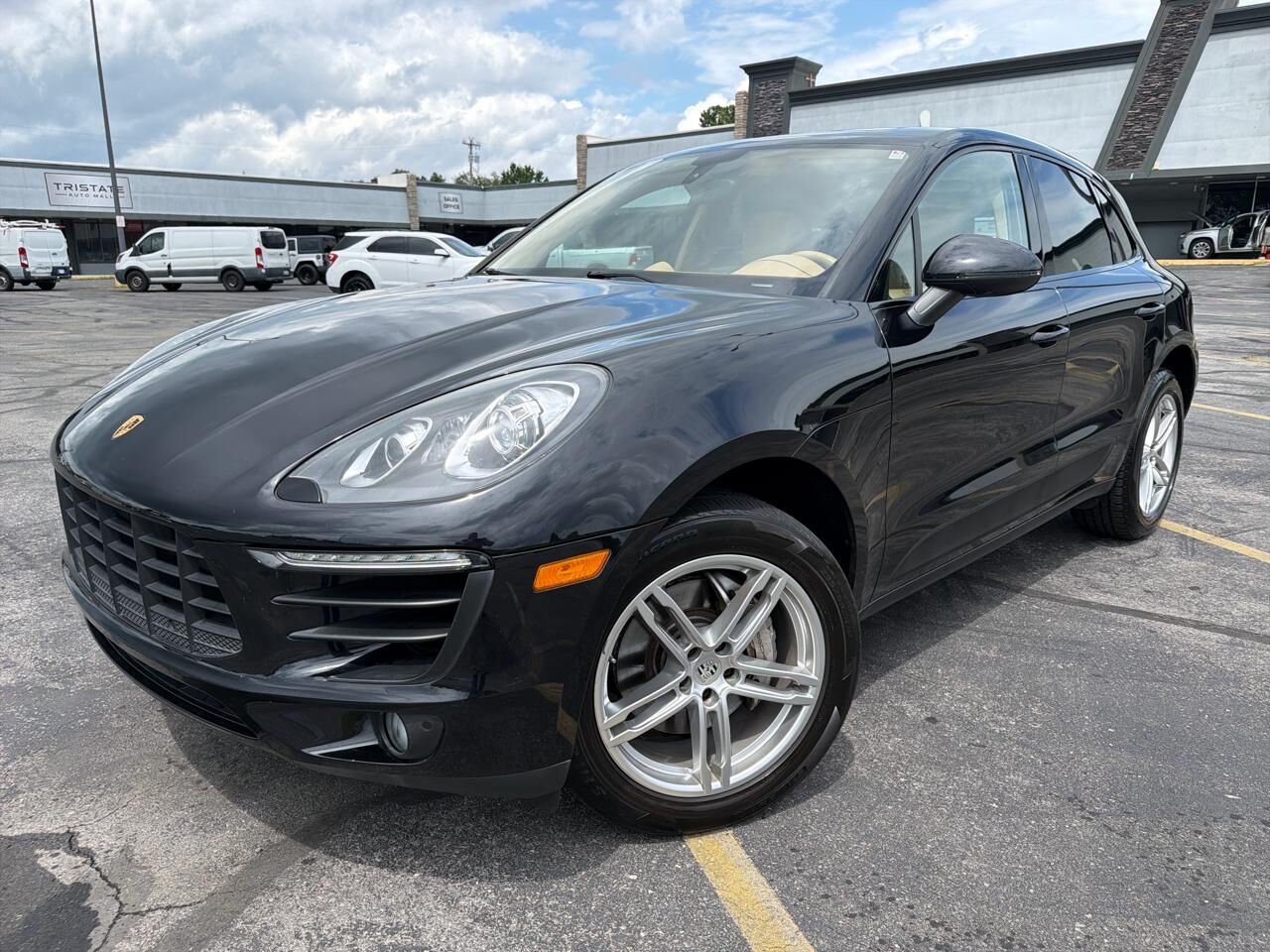 2016 PORSCHE Macan
