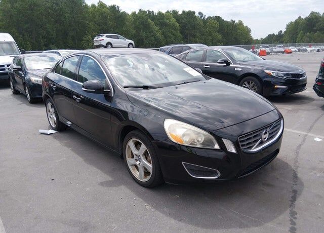 2013 VOLVO S60