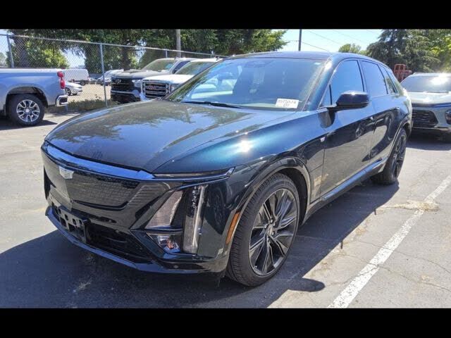 2024 CADILLAC Lyriq