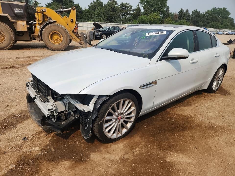 2017 JAGUAR XE