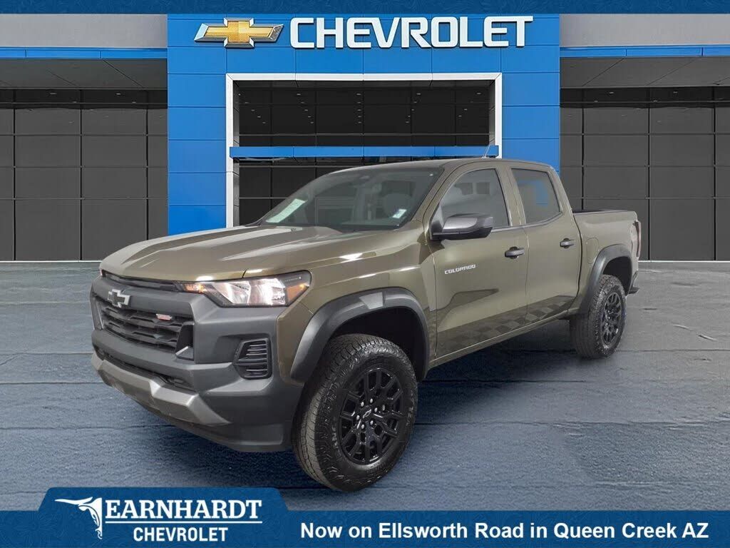 2025 CHEVROLET Colorado