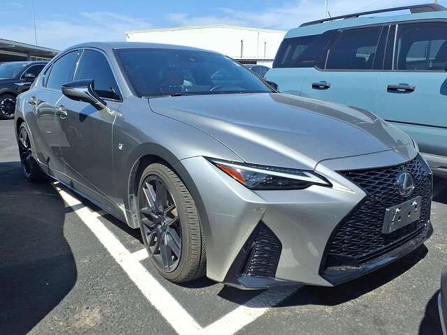 2023 LEXUS IS