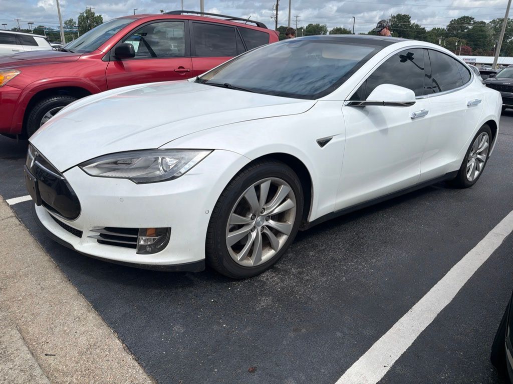 2015 TESLA Model S