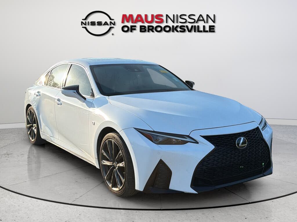 2021 LEXUS IS