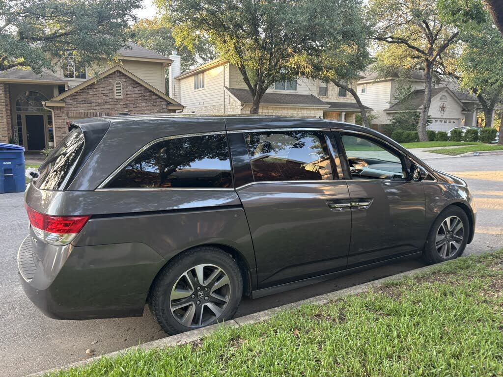 2017 HONDA Odyssey