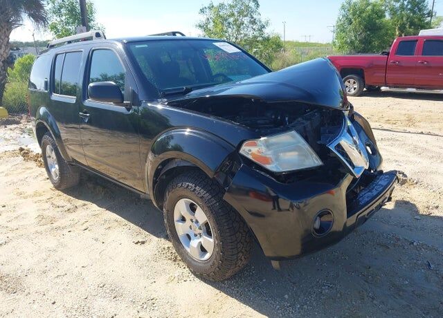 2011 NISSAN Pathfinder