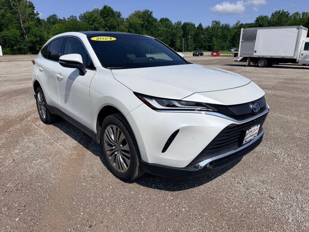 2024 TOYOTA Venza