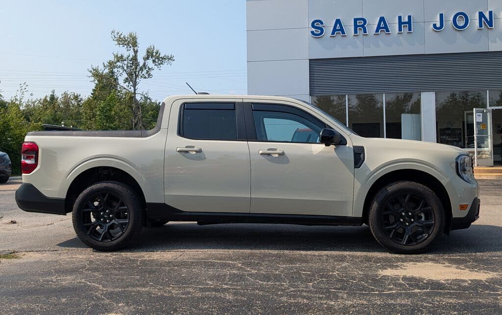 2025 FORD Maverick