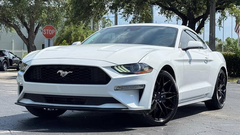 2022 FORD Mustang
