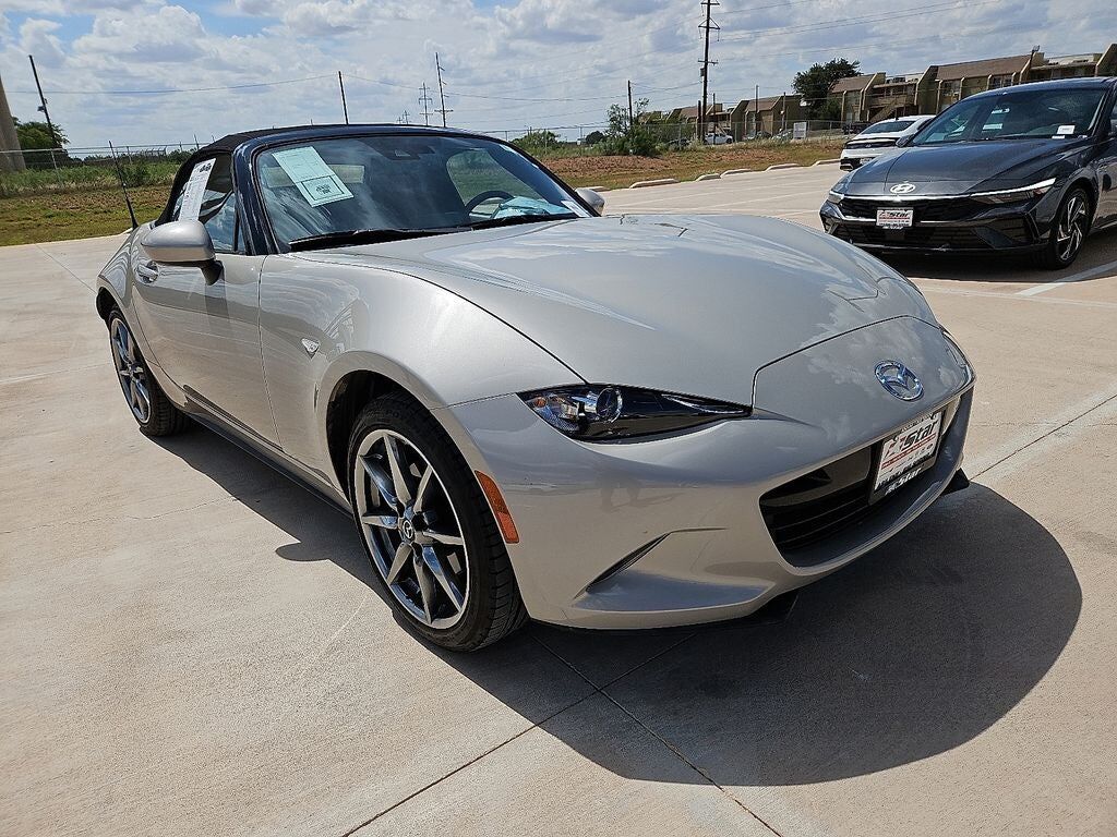 2022 MAZDA MX-5