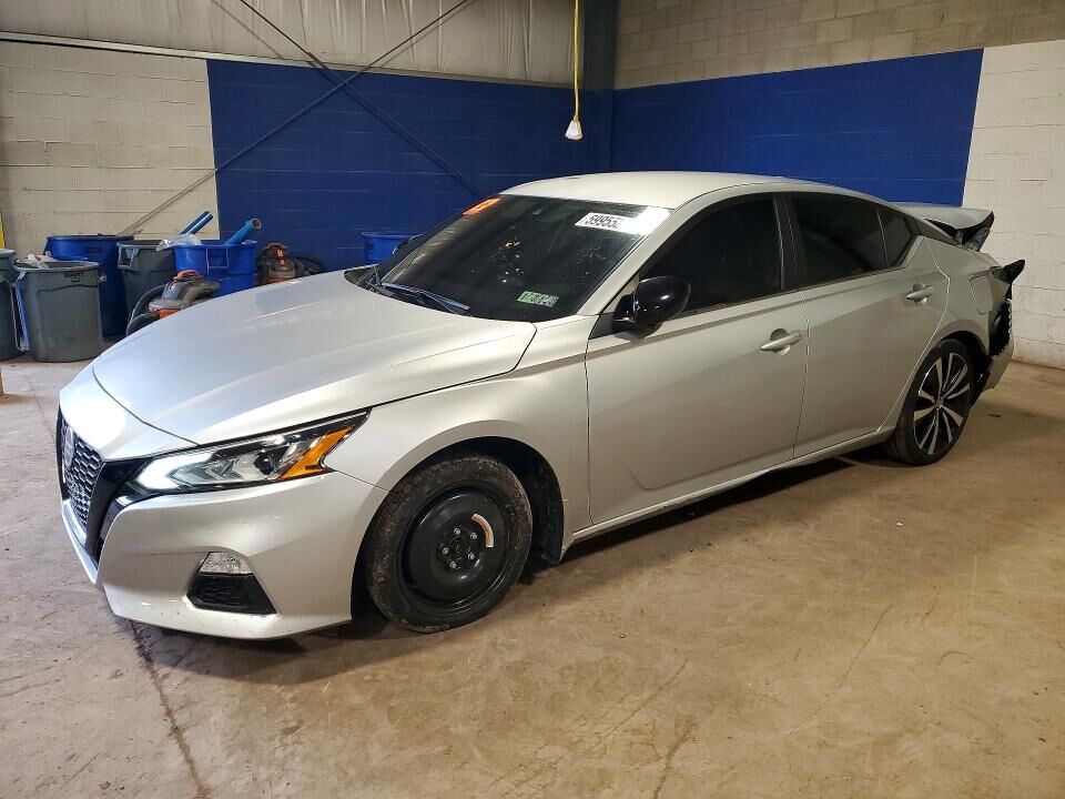 2022 NISSAN Altima