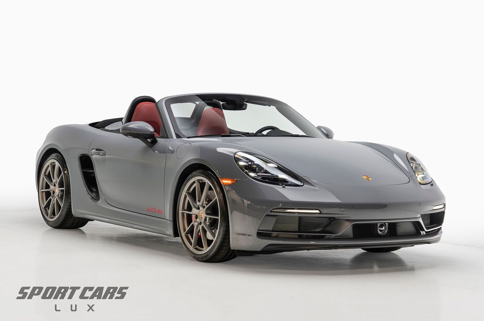 2025 PORSCHE 718