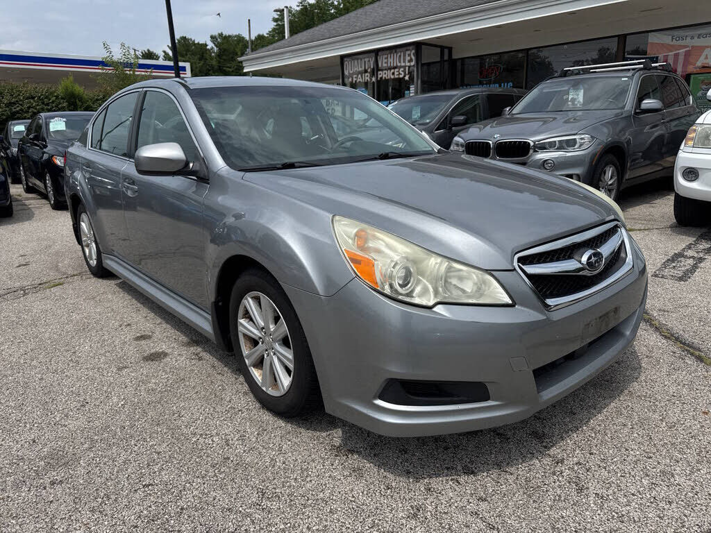 2011 SUBARU Legacy