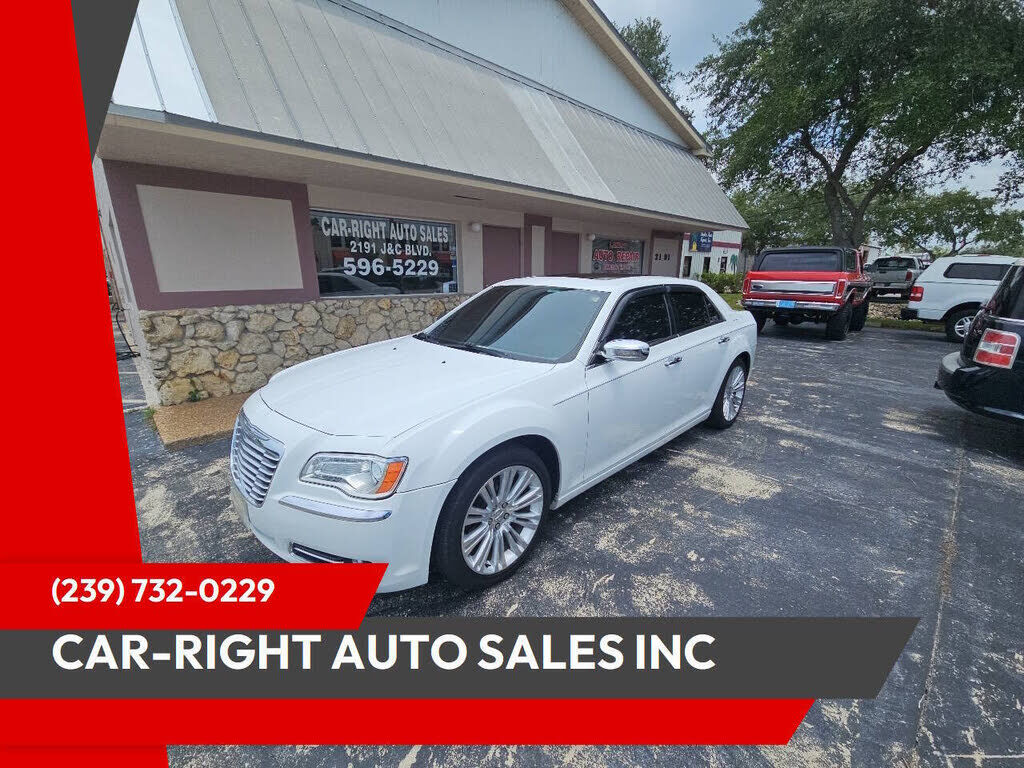 2011 CHRYSLER 300